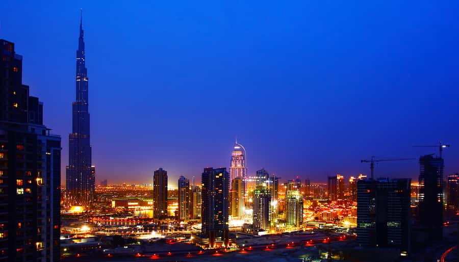 Burj Khalifa VIP Lunch – Michelin Dining & Porsche Transfer - Dress, timing, and practical details