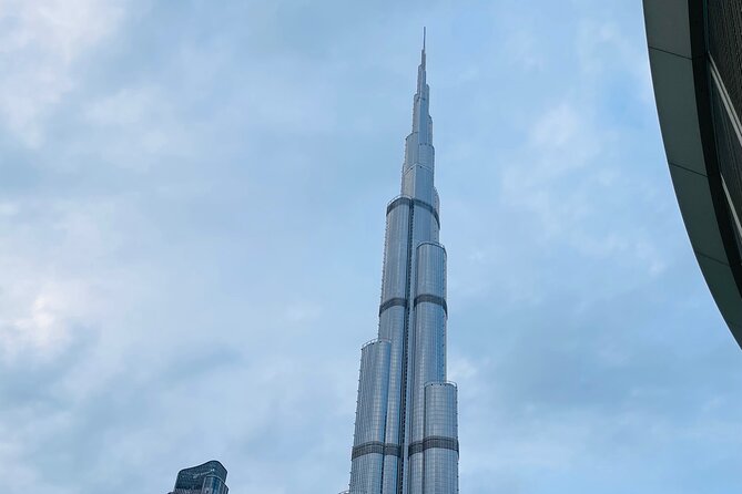 Chauffeur Service For Dubai & Abu Dhabi - Comfort inside the 7-seater
