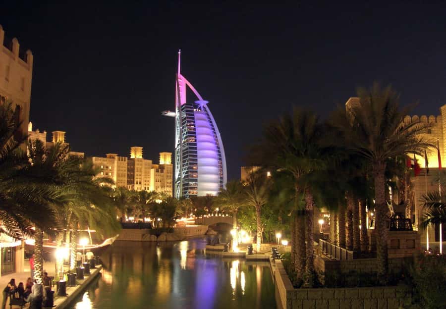 City of Lights: Dubai Night Experience - Madinat Jumeirah, an evening start with Arabian style