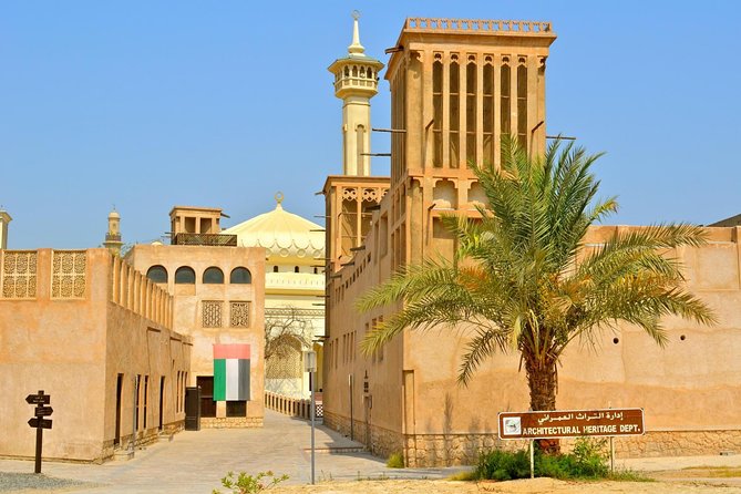 Combo Dubai City Tour and 4X4 Desert Safari with Dinner - Lahbab and the 4x4 dune bash