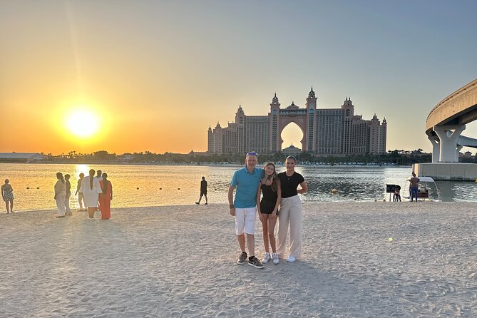 Customized Dubai/Abu Dhabi Private Tour - The Museum of the Future in a 20-minute window