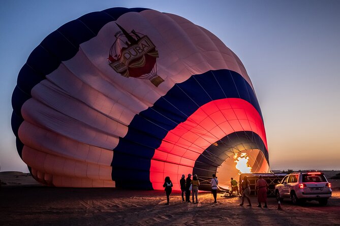 Deluxe Hot Air Balloon Ride with Breakfast & Flight Falcon Show - Sunrise over the Margham Desert