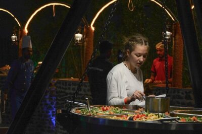 Desert Safari, City Tour & Dhow Cruise in Marina Enjoy In Dubai