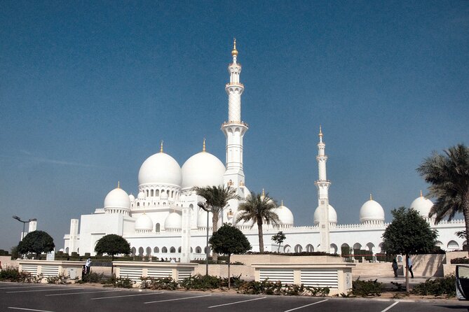 Desert Safari, City Tour & Dhow Cruise in Marina Enjoy In Dubai - Burj Khalifa: important detail about what is included