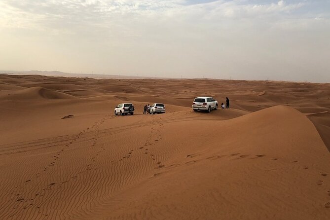 Desert Safari Dubai - RAH Desert Camp offers the full evening package