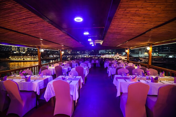 Dinner Cruise in Dubai Marina onboard Alexandra Dhow - Entertainment and the mood on board