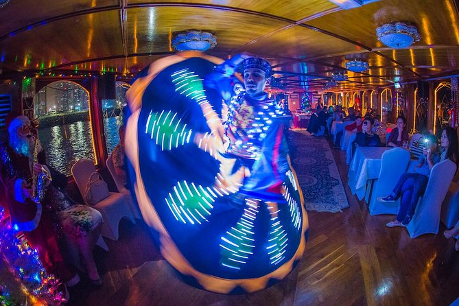 Dinner Cruise in Dubai Marina onboard Alexandra Dhow - Service, comfort, and what to expect