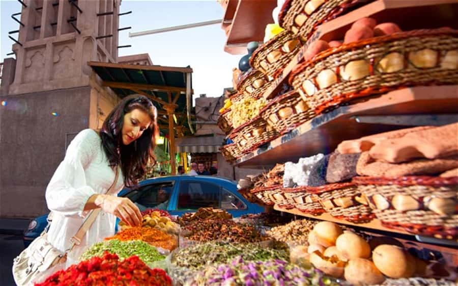 Discover Abu Dhabi: A Full-Day Tour with Lunch - Lunch and the midday pause