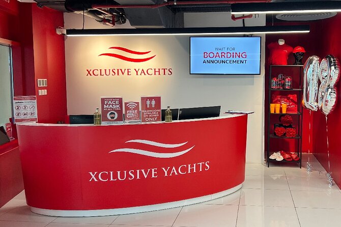 Dubai: 1-Hour Ain Boat Cruise - Bluewaters Island and the Ain Dubai wheel