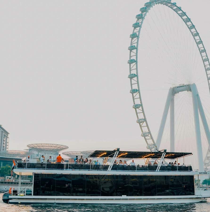 Dubai: 1-Hour Ain Boat Cruise - Best departure time and best place to sit