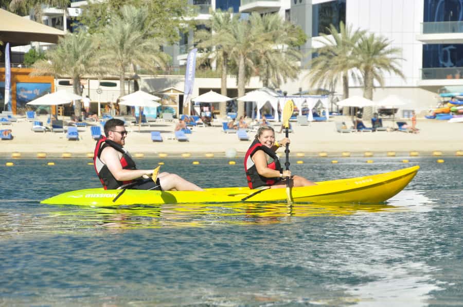 Dubai: 1-hour Kayaking or Stand Up Paddle at Dukes The Palm - Who should book this activity