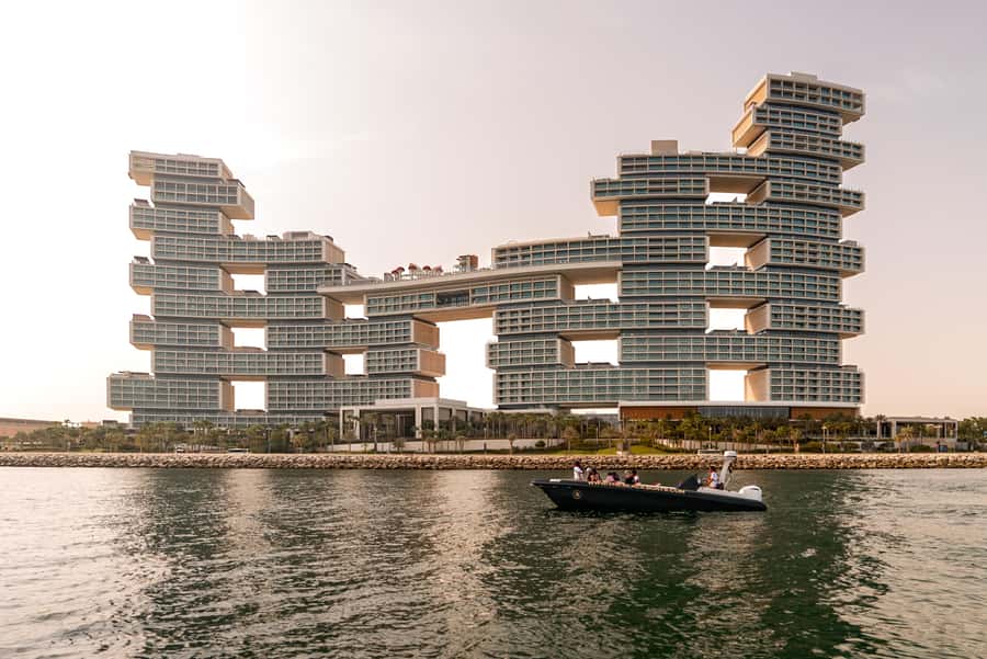 Dubai: 100-Min Speed Boat Tour, Atlantis & Burj Al Arab View - Starting at Dubai Marina Yacht Club