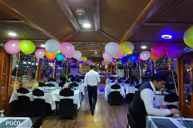 Dubai: 2-Hour Evening Dhow Cruise and Dinner - Dinner starts with a buffet built for mixed tastes