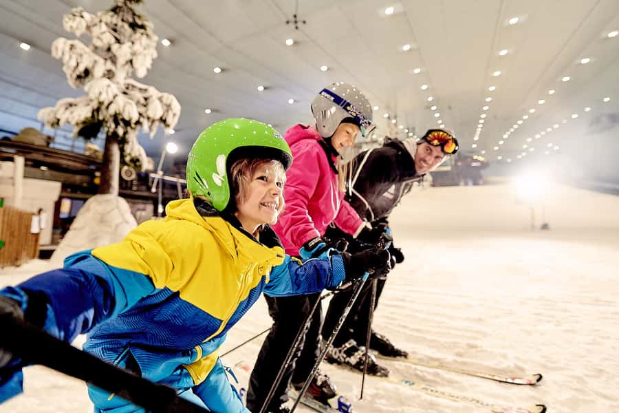 Dubai: 2-Hour or Full-Day Slope Session at Ski Dubai - Dressing for minus 4°C indoors