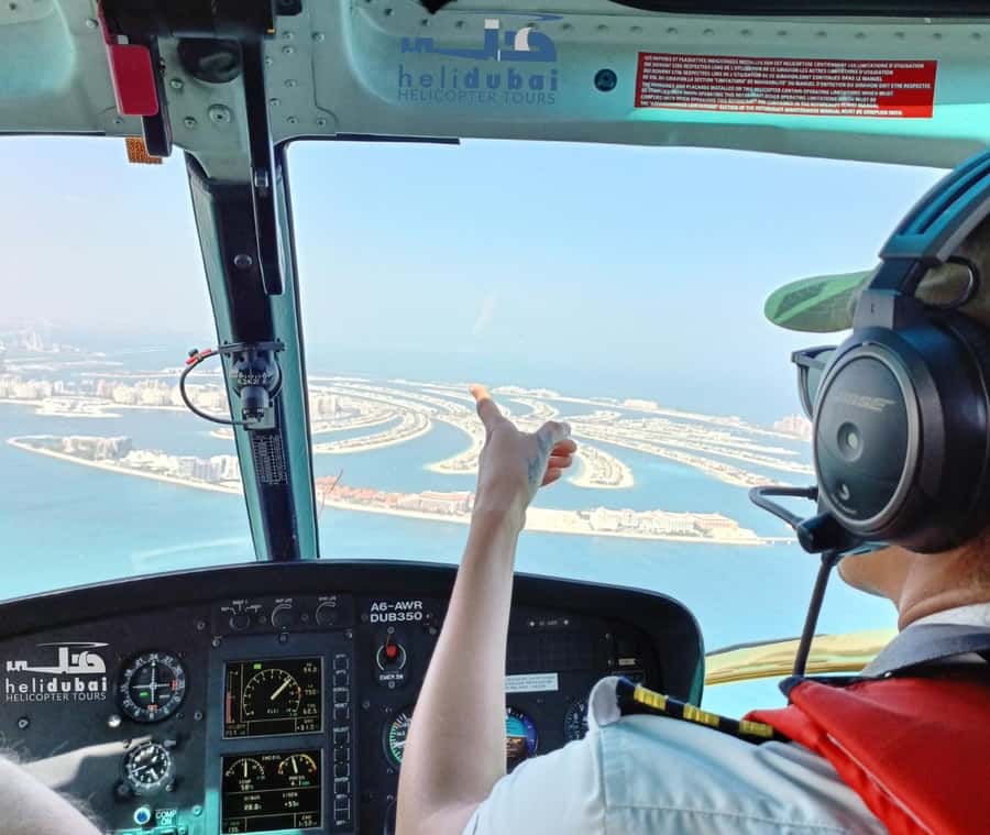 Dubai: 22-Minute Helicopter Flight - Burj Khalifa and the scale of Downtown Dubai