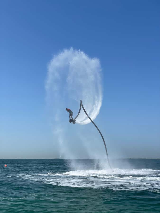 Dubai: 30-minute Flyboard with Instructor and Free Ice Cream - What the 30-minute Dubai flyboard session is really like
