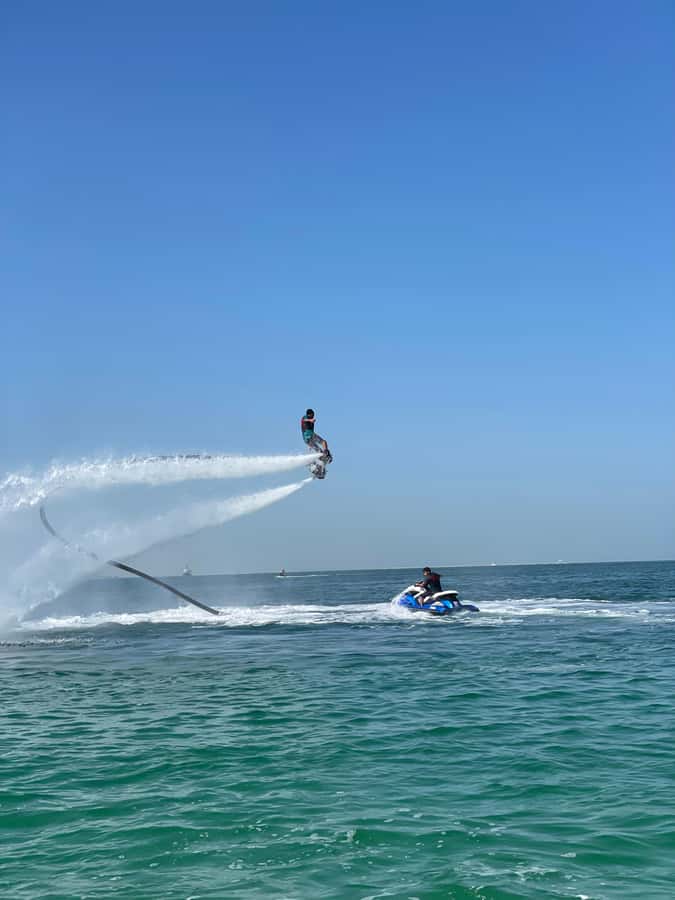 Dubai: 30-minute Flyboard with Instructor and Free Ice Cream - Meeting at Umm Suqeim Fishing Harbour