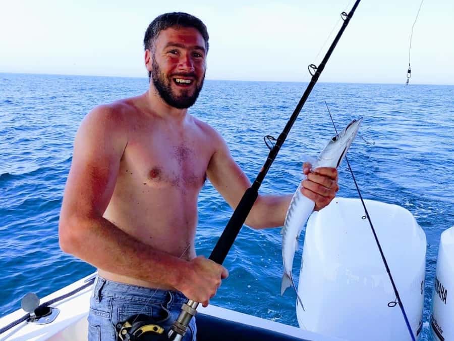 Dubai: 4-Hour Deep Sea Fishing, Trolling, Casting - Fishing methods: trolling, casting, and bottom fishing