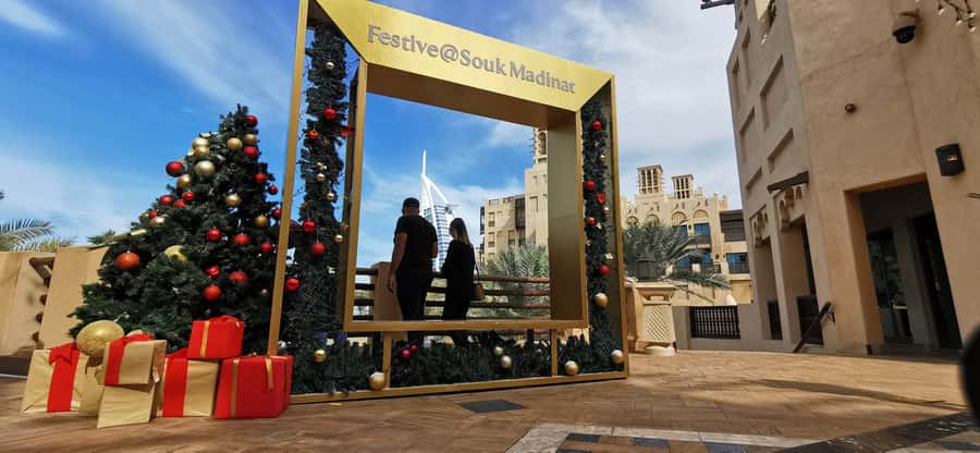 Dubai: 4-Hour Semi Private City Tour and Burj Khalifa Ticket - Deira, the Gold Souk, and the Spice Market