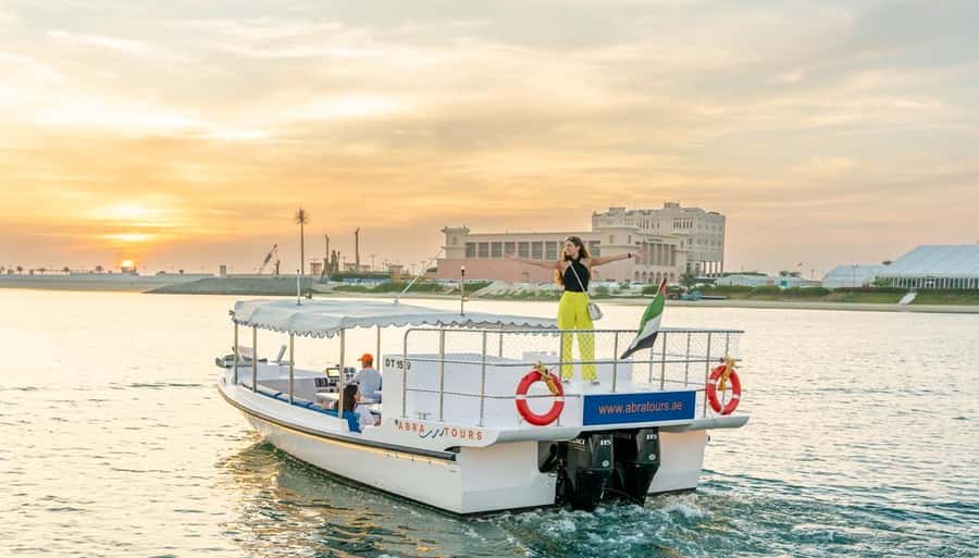 Dubai: Abra Boat Tour in Atlantis, Palm, Ain Dubai & Marina - Why Dubai looks better from an Abra boat
