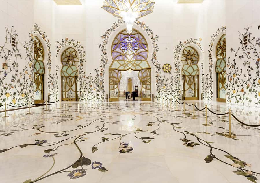 Dubai: Abu Dhabi Grand Mosque, Palace, and Heritage Village - The Corniche and Abu Dhabi’s famous towers