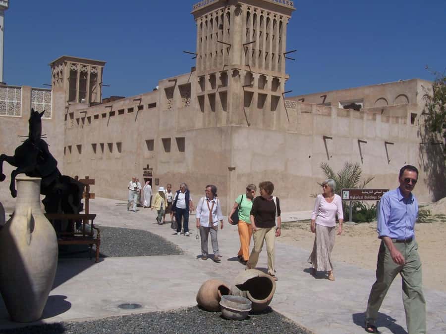 Dubai: Al Fahidi Historical District Heritage Tour - Entering the Ruler’s Court Mosque