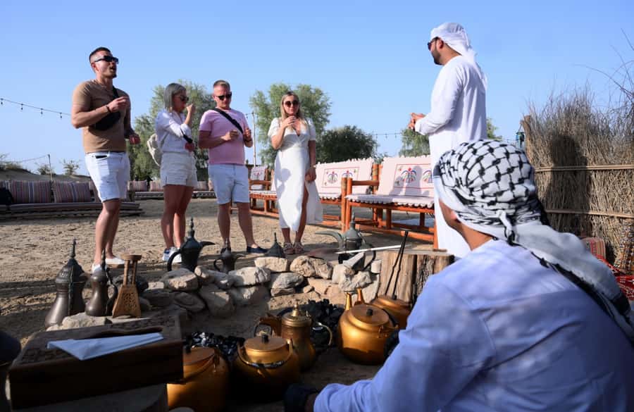 Dubai: Al Marmoom Oasis Horse Riding Experience with Snack - What the $41 price really covers