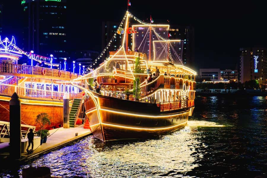 Dubai: Al Seef Largest Dhow Dinner Cruise with Live Show - Setting out from Al Seef and Gate 2A