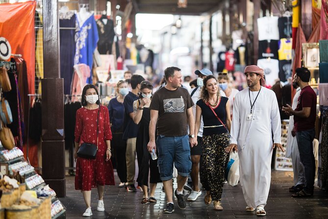 Dubai Aladdin Tour: Souks, Creek, Old Dubai and Tastings - The Old Souk: where the bargaining begins