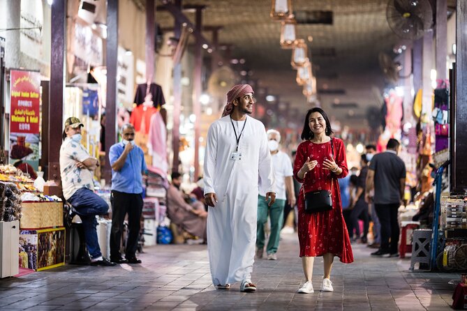 Dubai Aladdin Tour: Souks, Creek, Old Dubai and Tastings - Crossing Dubai Creek by abra