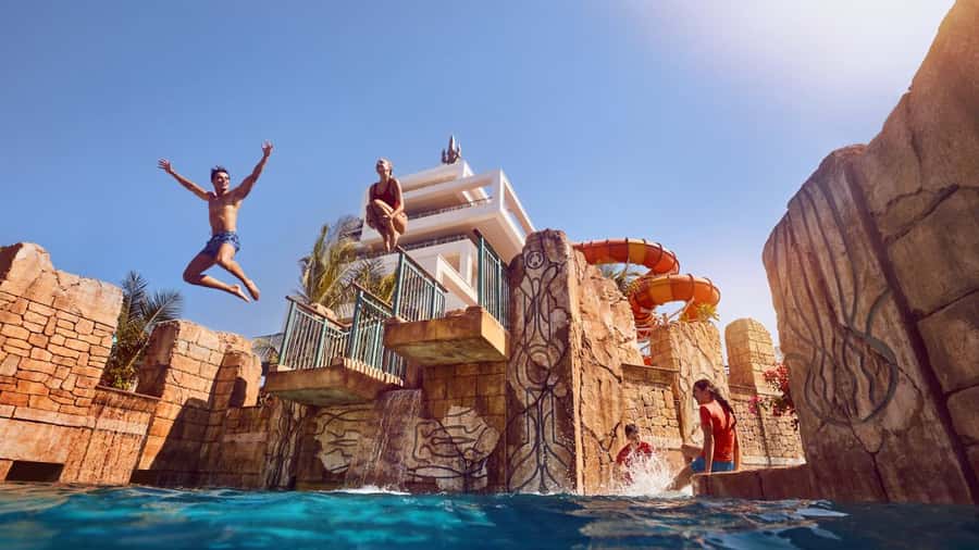Dubai: Aquaventure World AquaXpress Fast-Pass Only - Entering Aquaventure with the right ticket