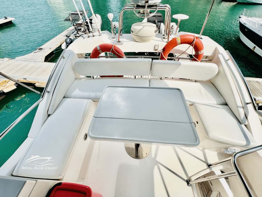 Dubai: Atlantis and Burj Al Arab Cruise on Luxury Yacht - Who will enjoy this cruise most