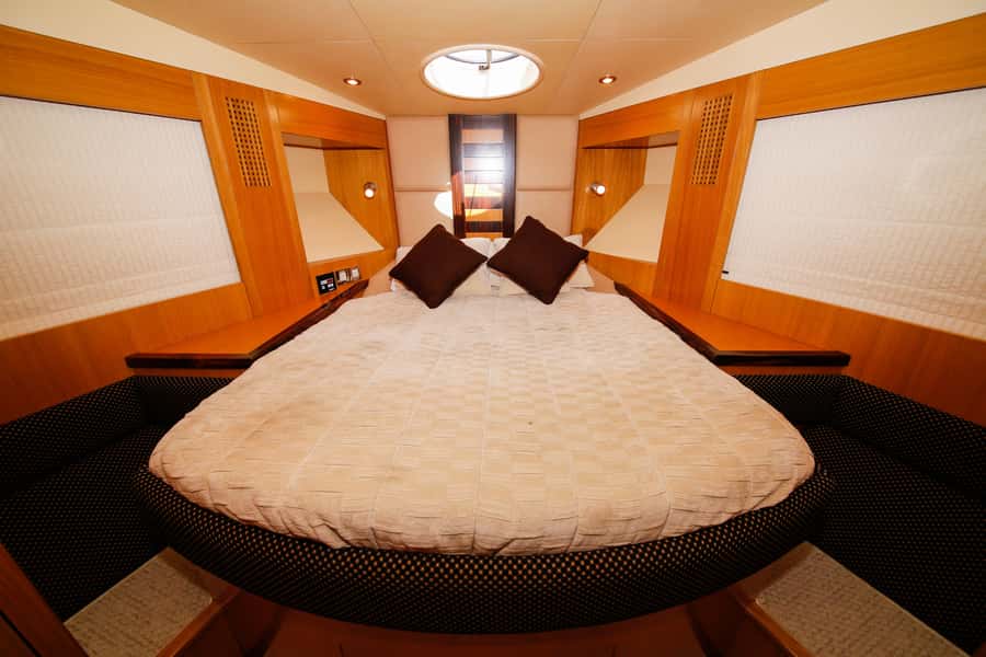 Dubai: Atlantis and Burj Al Arab Cruise on Luxury Yacht - What this Dubai yacht trip is really like