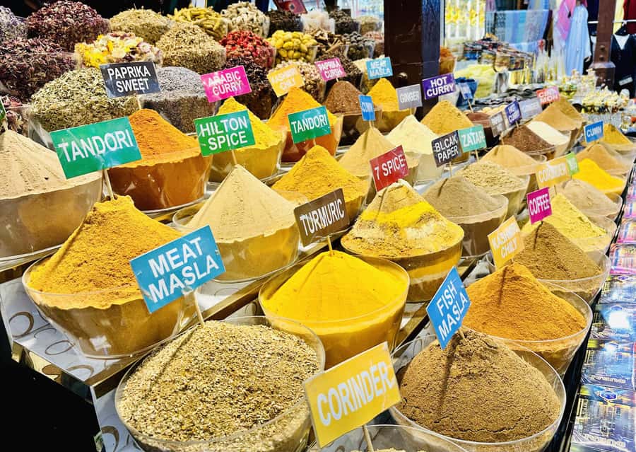 Dubai: Authentic Old Town, Souks, Tastings & Abra Boat Tour - Why Old Dubai Is the Right Place to Start