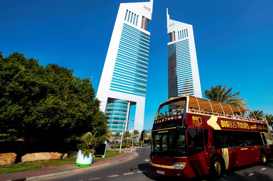 Dubai: Big Bus Hop-On Hop-Off Tour & Optional Dhow Cruise - Heat, bus gaps, and making the routes work