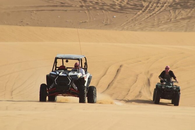 Dubai Buggy Tour in red sands and Desert Safari - First stop: the Lahbab buggy center