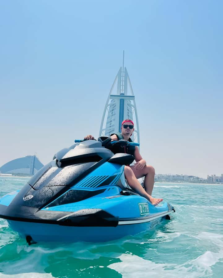 Dubai: Burj Al Arab Jetski Tour - Getting close to Burj Al Arab