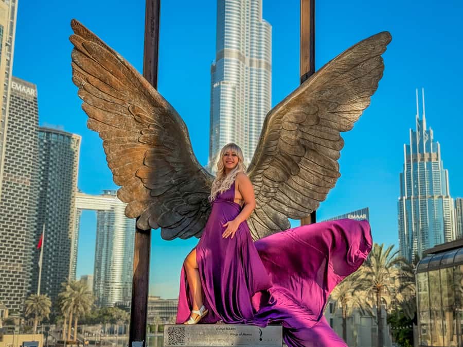 Dubai: Burj Khalifa Flying Dress Videography Shoot - Timing, coordination, and small ways to protect your morning