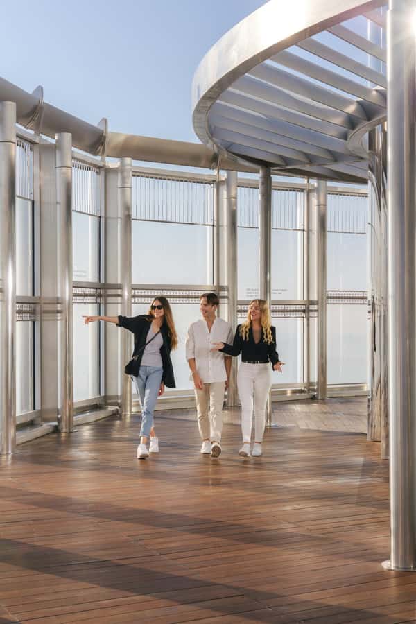 Dubai: Burj Khalifa Levels 124 & 125 Entry Ticket + Options - Who will enjoy this Burj Khalifa ticket?