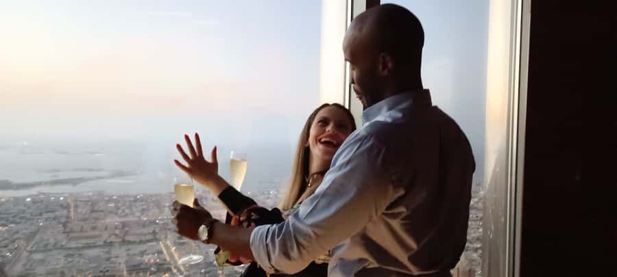 Dubai: Burj Khalifa Sunset Engagement with Porsche Pickup - Key details before you book