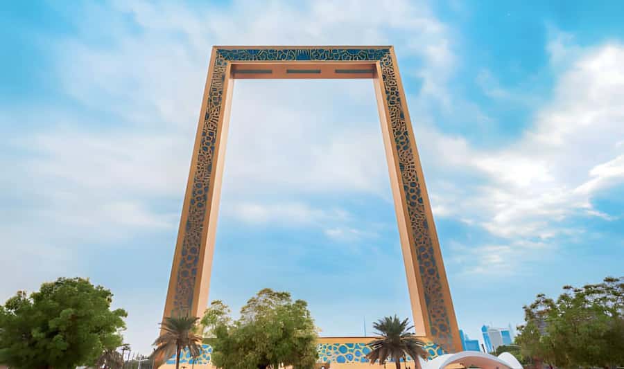 Dubai: City Highlights Tour with Blue Mosque & Street Food - Street food in Bur Dubai
