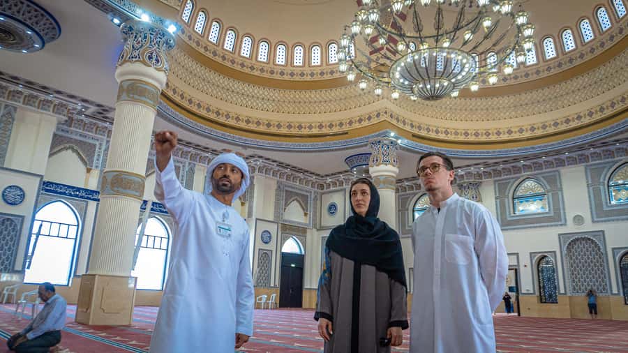 Dubai: City Highlights Tour with Blue Mosque & Street Food - From Sheikh Zayed Road to Souk Madinat