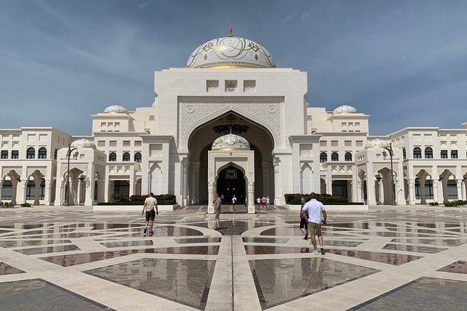 Dubai City Tour - Jumeirah Mosque: clarify what visit means
