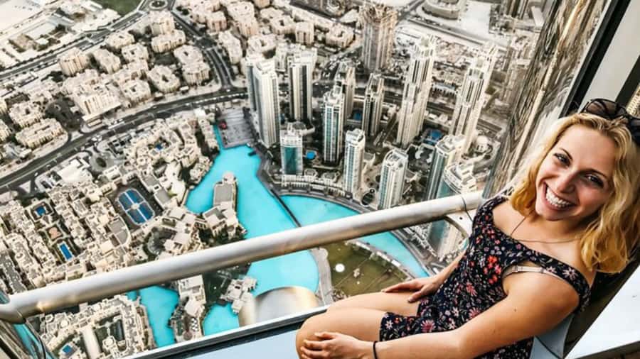 Dubai: City Tour with Burj Khalifa and Underwater Zoo Ticket - Going up Burj Khalifa on floors 124 or 125