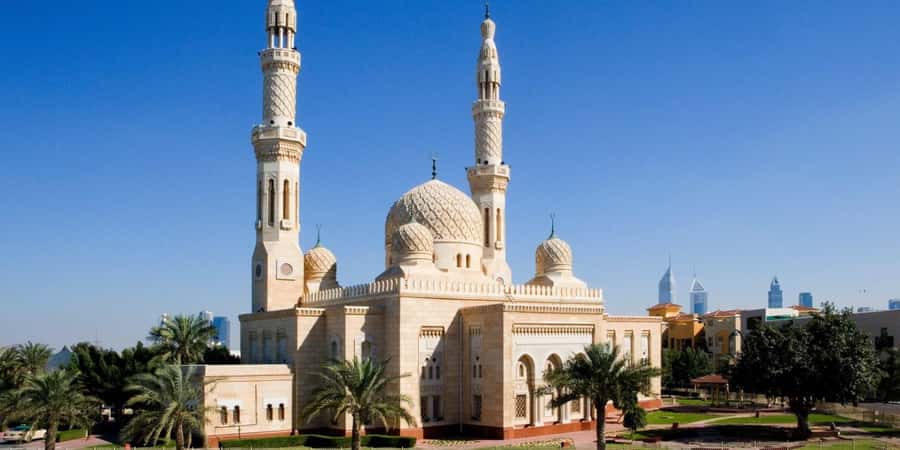 Dubai: City Tour with Professional Guide in Luxury Car - Starting with the Spice Souk and Gold Souk