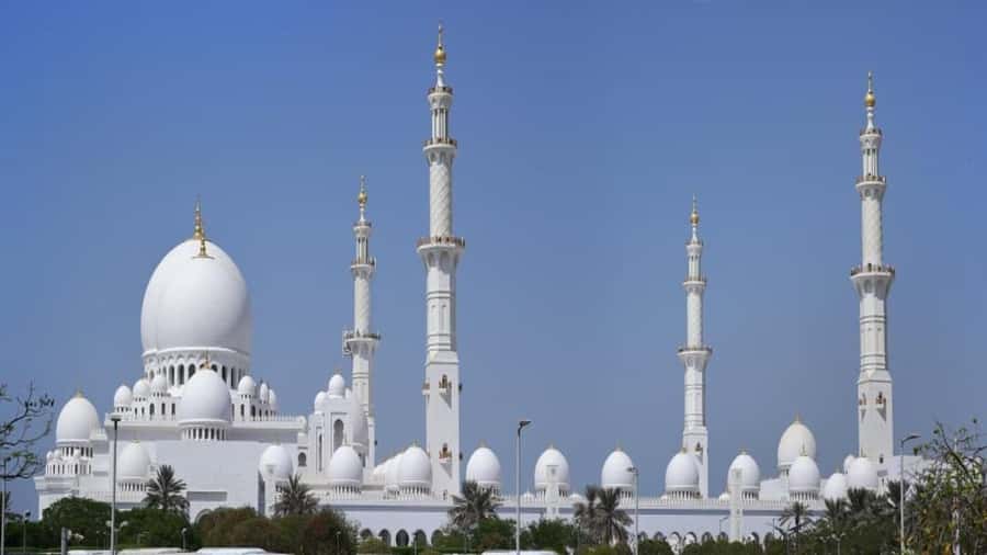 Dubai: Combo Abu Dhabi Grand Mosque tour & Dubai City tour - Why the mosque is worth the early start