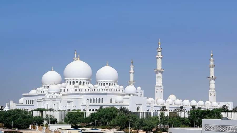 Dubai: Combo Abu Dhabi Grand Mosque tour & Dubai City tour - Old Dubai, where the day feels more human
