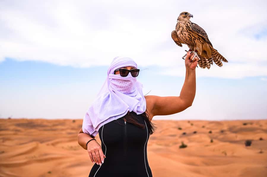 Dubai: Desert Safari with BBQ Dinner & Quad Biking Options - Choosing between the 4-hour and 7-hour safaris