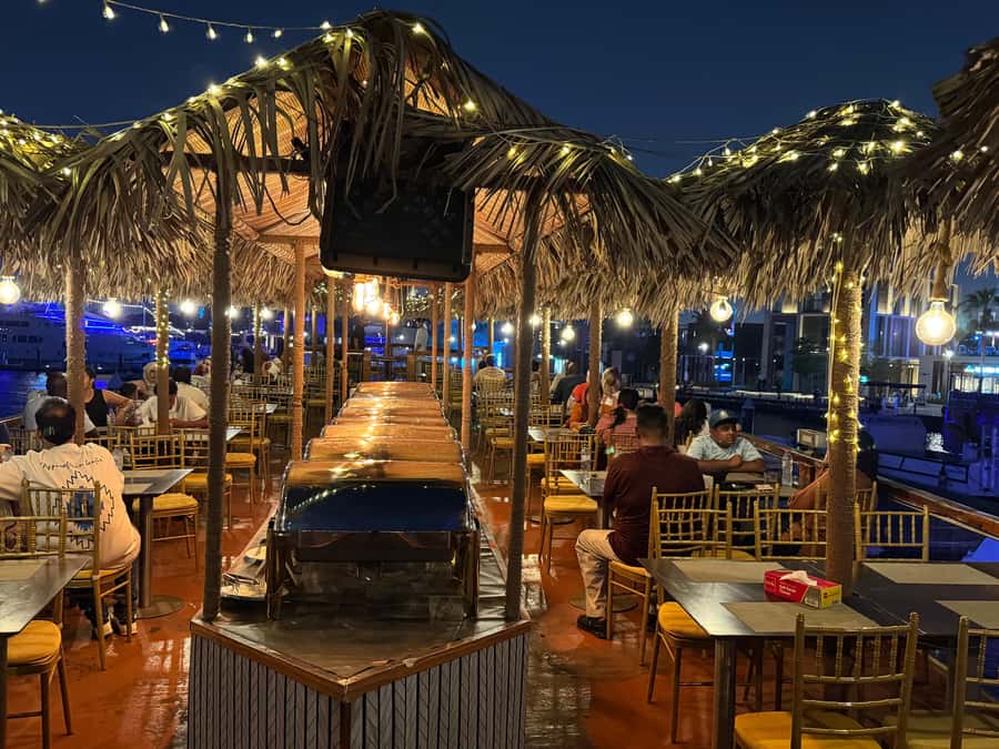 Dubai Dhow Cruise Creek,Marina Shows,Buffet & Drinks options - Music, dance, and the Tanoura show