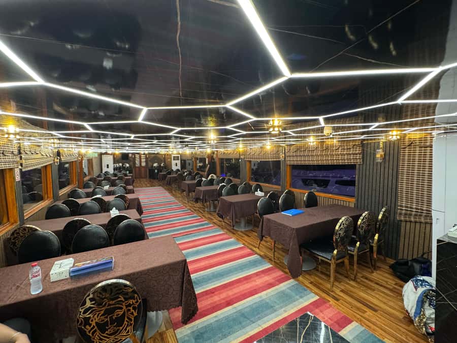 Dubai Dhow Cruise Creek,Marina Shows,Buffet & Drinks options - Is $39 a fair price?
